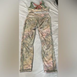 Fabletics powerhold leggings set, multicolor, size medium
